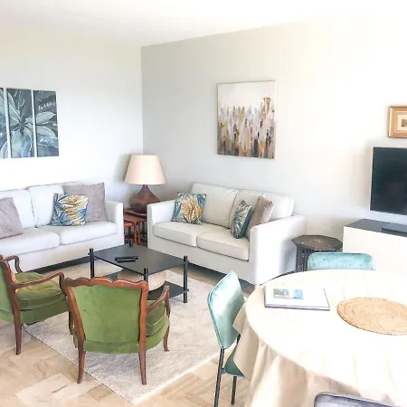 Le Trident Yourhosthelper Апартаменты *