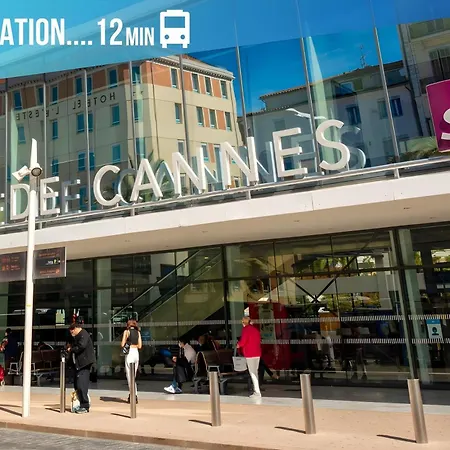 Le Trident Yourhosthelper